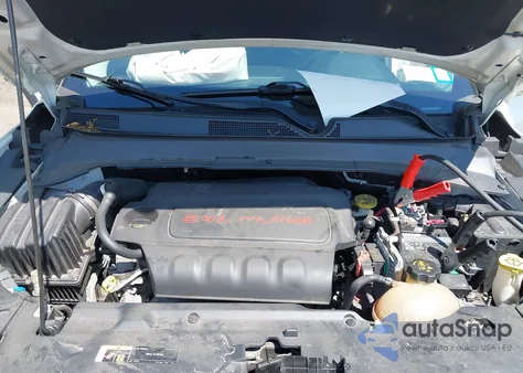 2018 Jeep Compass Limited 4X4 from USA, damaged, VIN 3C4NJDCB0JT329700